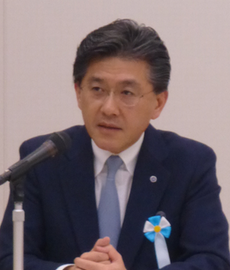 相原氏
