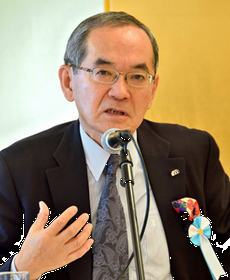 石塚氏