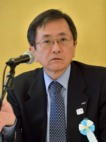 篠辺氏