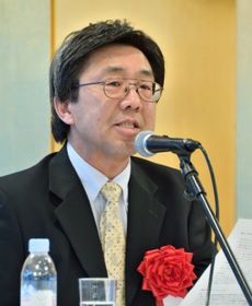 津田氏